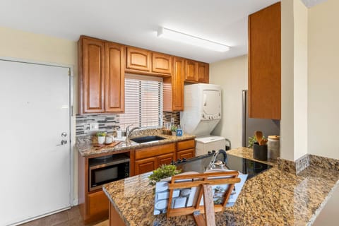 Pacific Shores B-409 - Beautifully Renovated Ocean View, 2 BD / 2 BA, Split AC! House in Kihei