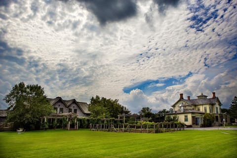 Property building, Natural landscape, Garden view