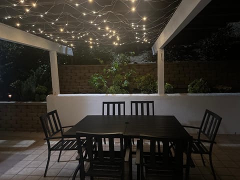 Patio, Night, Balcony/Terrace, Dining area