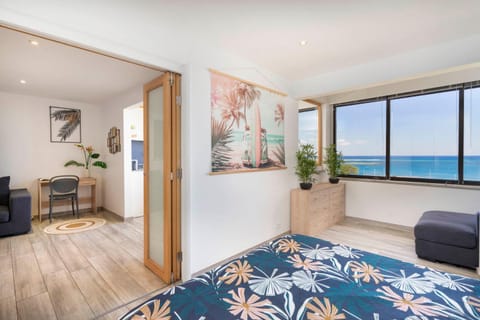 Living room, Photo of the whole room, Seating area, Sea view