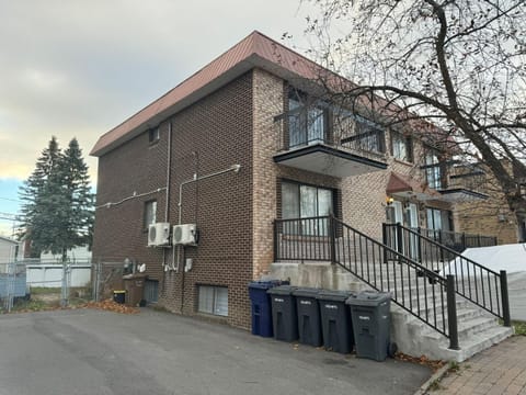 Property building, Neighbourhood, Street view