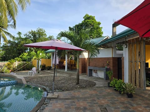 Lolo Eyong's Farm Retreat and Resort Villa in Bicol