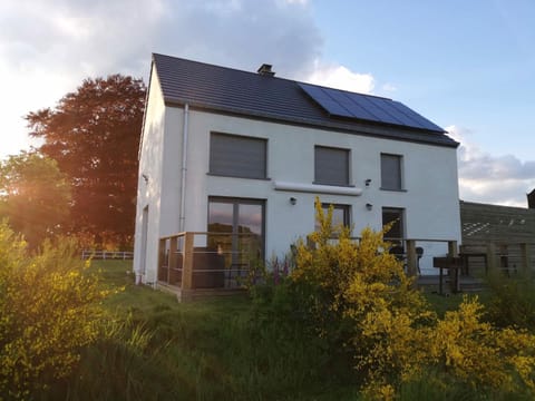 Entre Sève Et Ciel House in Wallonia, Belgium