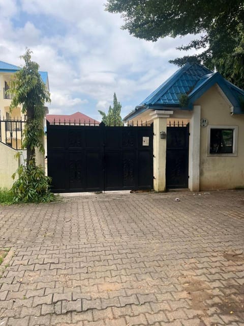 JABI Purple Hibiscus Apartment in Abuja