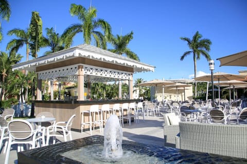 Patio, Restaurant/places to eat, Day, Lounge or bar, Banquet/Function facilities