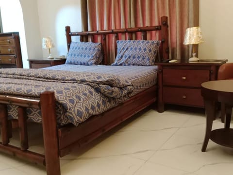 Varano guest house Apartment in Karachi