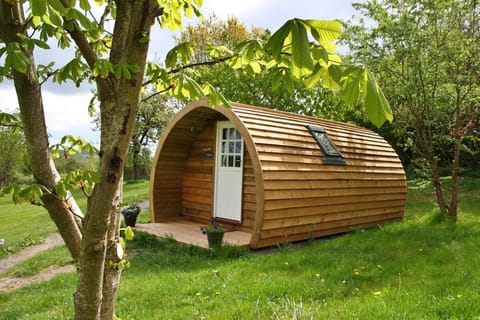 Finest Retreats - Sycamore Glamping Pod Chalet in Malvern Hills District