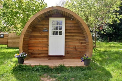 Scotch Pine Glamping Pod Chalet in Malvern Hills District