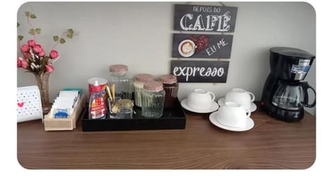 Coffee/tea facilities, Kitchen or kitchenette