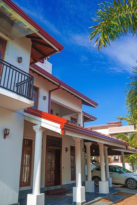 Hotel Style Airport Villa Villa in Negombo