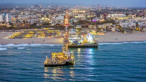 Nearby landmark, Day, People, Natural landscape, Bird's eye view, Beach, City view, Sea view, group of guests