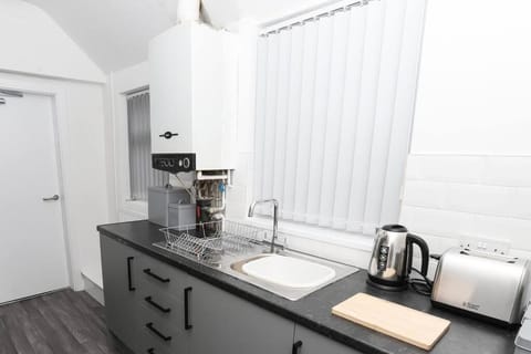 Essex Lodge - TSAC Apartment in Middlesbrough