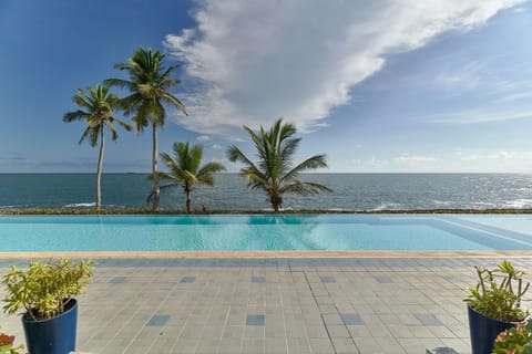 Day, Natural landscape, Pool view, Sea view, sunbed