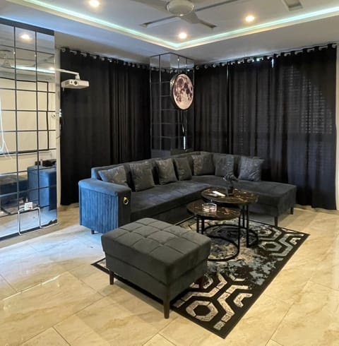 Cineplex Lodges Apartment in Islamabad