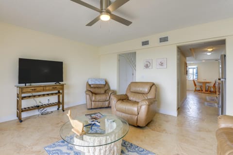 Oceanside Beachfront Fort Pierce Retreat House in Fort Pierce