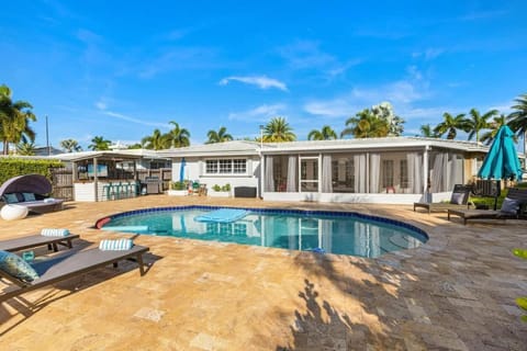 Adorable Villawith water front in Pompano House in Lauderdale-by-the-Sea