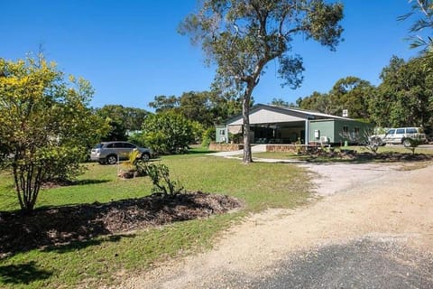 Coral Lodge on Acreage House in Agnes Water