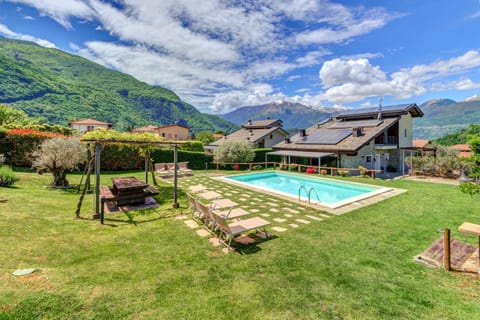 Villa La Corte with amazing pool and garden Villa in Colico