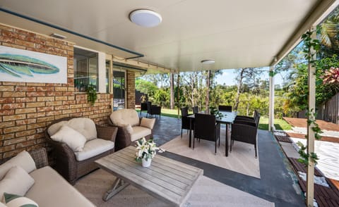 Garden, Seating area, Garden view