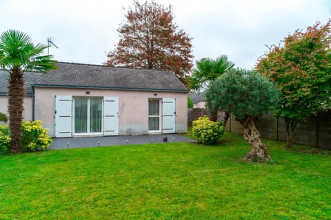 Property building, Garden view