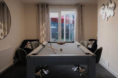 Wilton Retreat- Hot tub, Pool table, Parking Apartment in Southampton