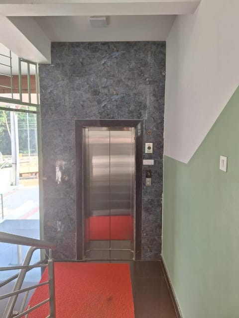 elevator