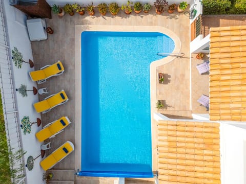 Day, Pool view, Swimming pool, sunbed