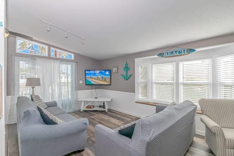 Oceanside Village - Great Amenities - Garden City Beach House in Surfside Beach