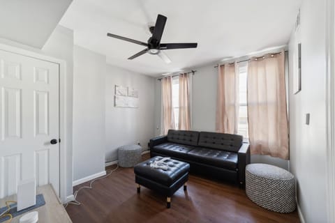 Stylish Jersey City Escape Near NYC condo Appartement in Kearny