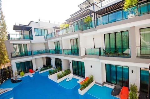 Property building, Patio, Day, View (from property/room), Balcony/Terrace, Pool view, Swimming pool, Swimming pool