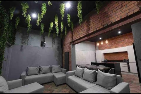 Casa Jungle slps 20 Plp Mcr, hot tub, bar, cinema Apartment in Manchester