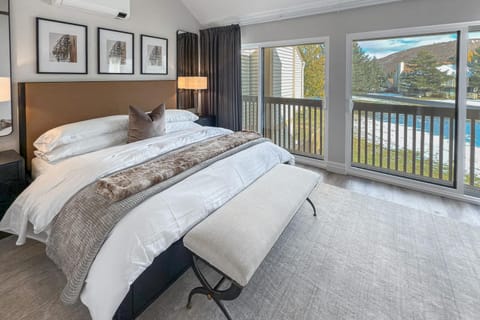 Bed, Natural landscape, View (from property/room), Bedroom