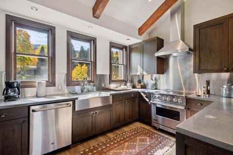 Woodrun Place 26 Apartment in Snowmass Village