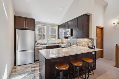 Woodrun Place 13 Apartment in Snowmass Village