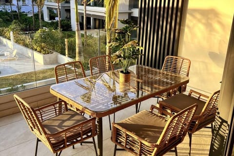 Patio, Day, View (from property/room), Balcony/Terrace, Living room, Seating area, Dining area