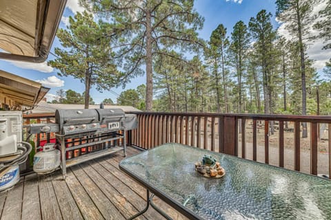 16 Mi to Ski Apache Ruidoso Condo Apartment in Ruidoso