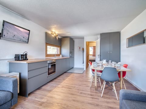 Appart rénové à Val Thorens, proche pistes, 6 pers, WIFI, parking - FR-1-640-70 Appartamento in Val Thorens