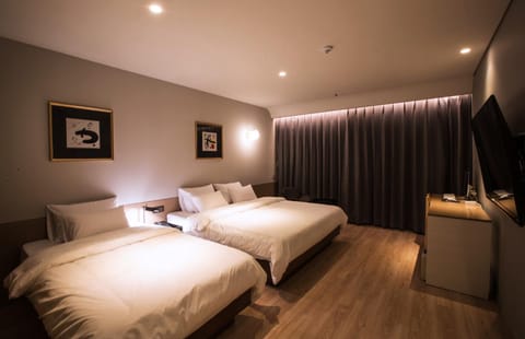 Hound Hotel Changwon Jinhae Hotel in Busan