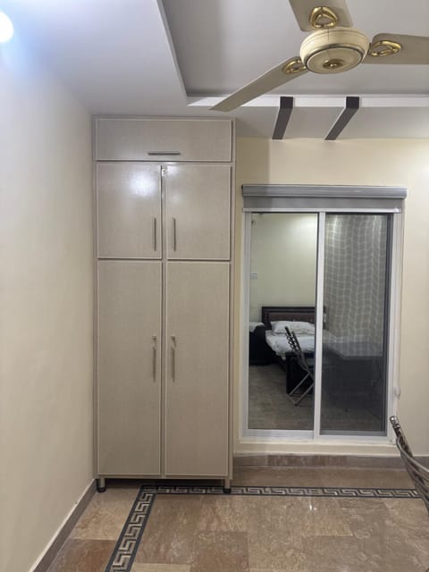 RA Guest House Apartment in Lahore