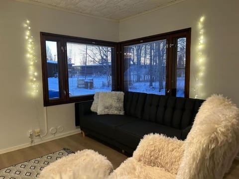 Traditional Nordic House with Sauna & Grillhut Villa in Rovaniemi