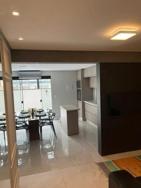 Pe na Areia Ap 2 quartos e terraço, Rua 3704 Apartment in Camboriú