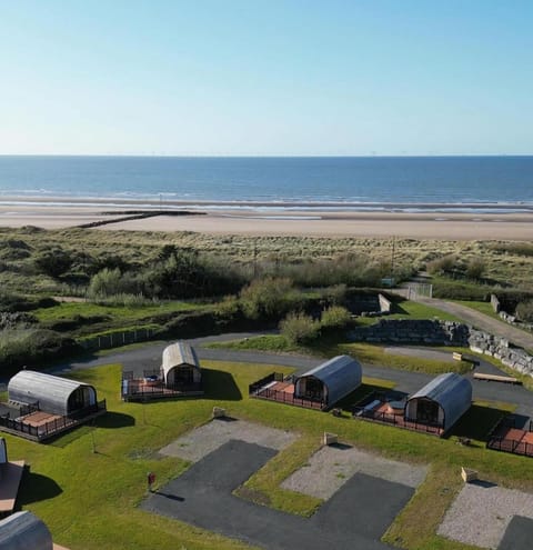 Ffrith Park hotel pods Campo de acampamento/
Resort para trailers in Prestatyn