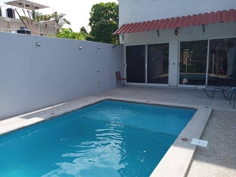 Property building, Balcony/Terrace, Pool view, Swimming pool