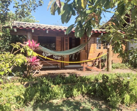 Cabana Jardim junto da Lagoa e próxima a Barra da Ibiraquera House in Imbituba