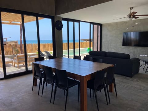 La Morada Casa de Playa - estreno Villa in Canoas de Punta Sal