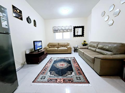 Spacious 2 Bed Room Apartment with 2 bathrooms Apartment in Al Sharjah