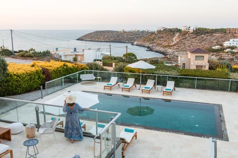 Pool view, Sea view, Swimming pool, sunbed