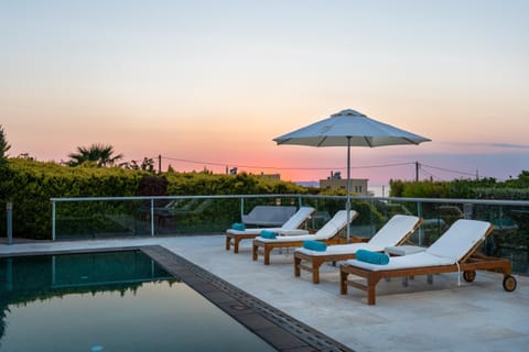 Swimming pool, Sunset, sunbed