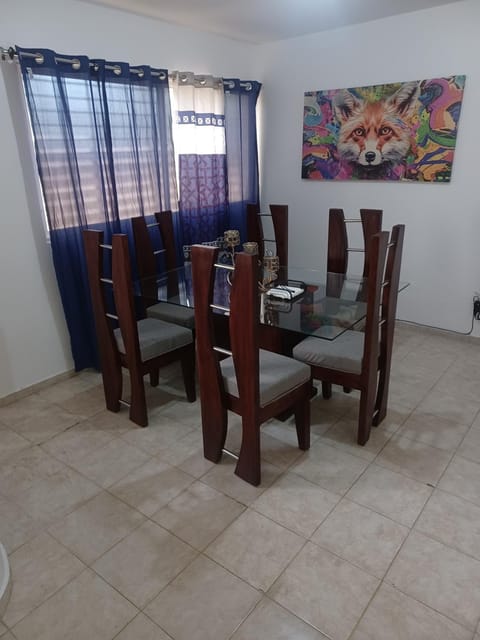 Apartamento con parqueo Apartment in Santiago de los Caballeros