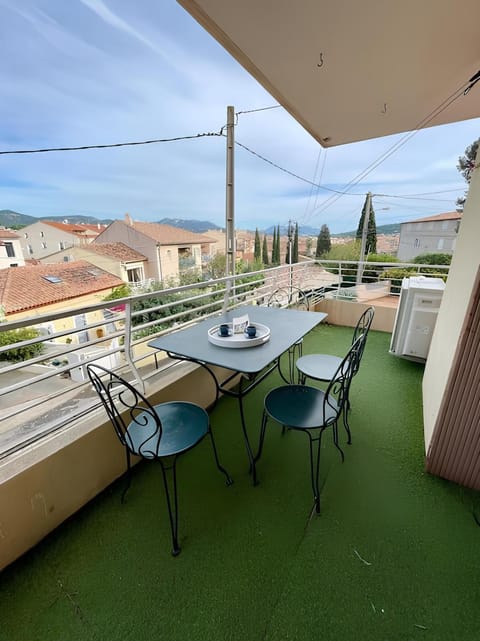 Patio, View (from property/room), Balcony/Terrace, Dining area